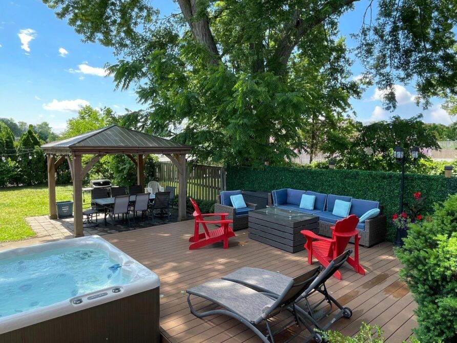 Victoria Family Vacation Home – CLOSEST to The Falls